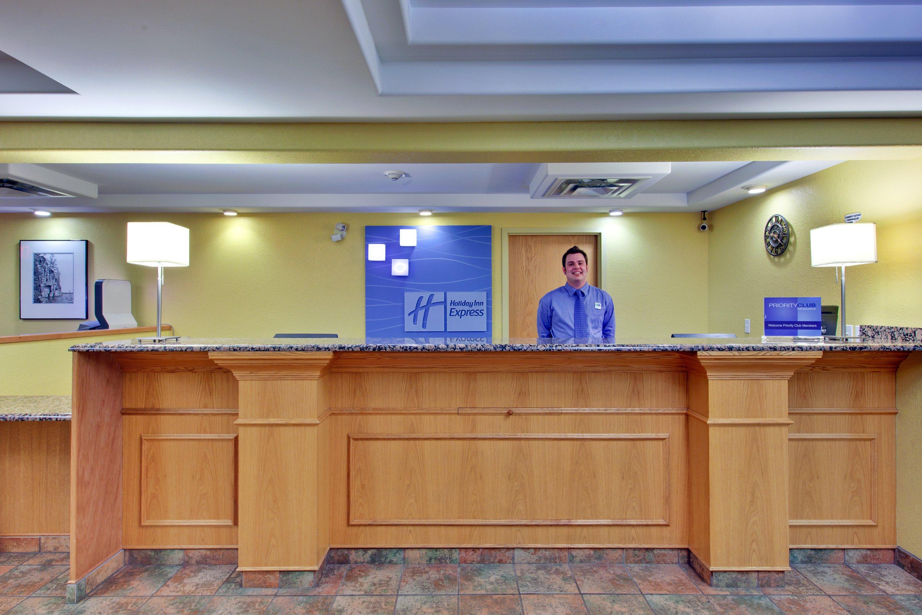Holiday Inn Express Dryden By Ihg Extérieur photo