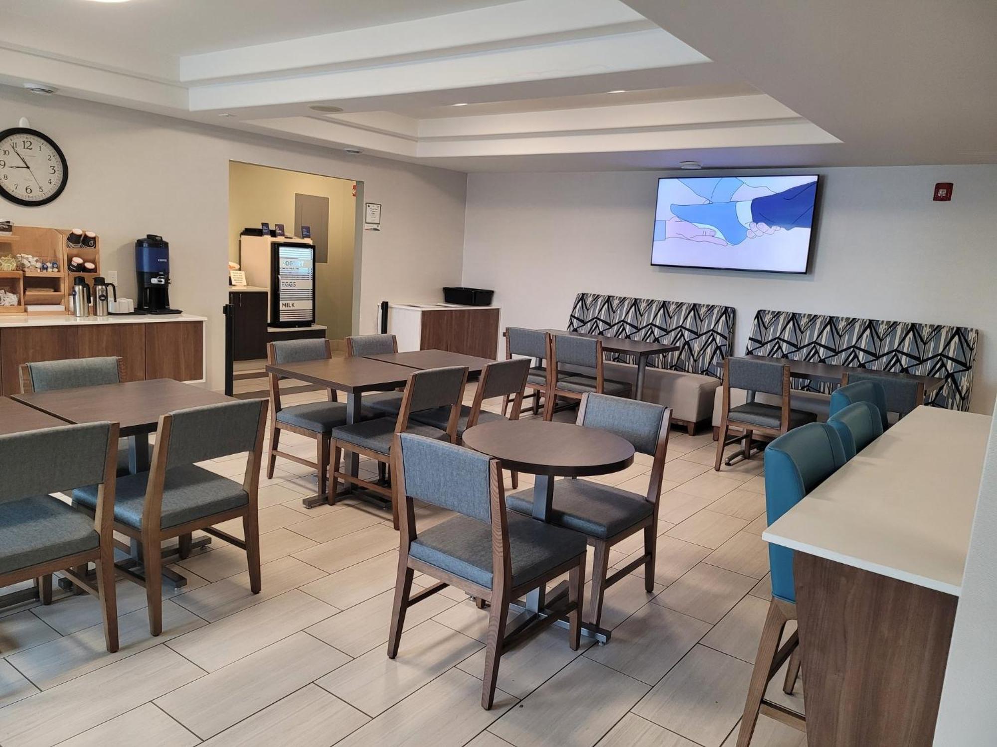 Holiday Inn Express Dryden By Ihg Extérieur photo